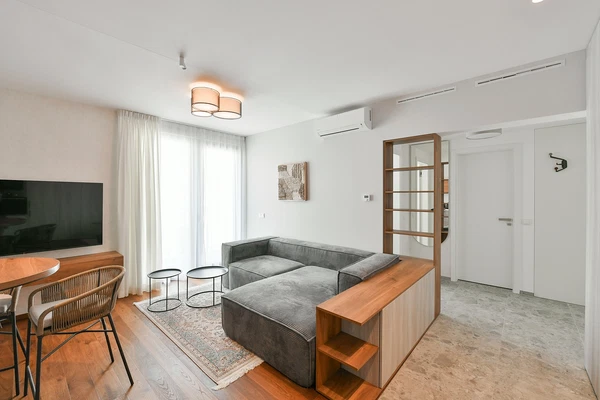 Křižíkova, Karlín - Prague 8 | Rent, Apartment, One-bedroom (2+kk), 51 m²