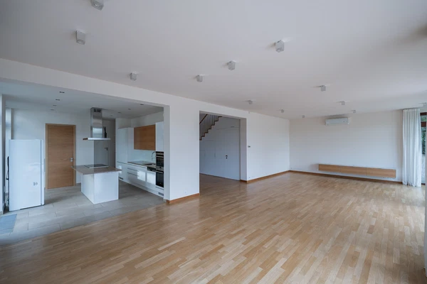 Nebušická, Nebušice - Prague 6 | Rent, House, Six-bedroom (7+kk), 400 m²