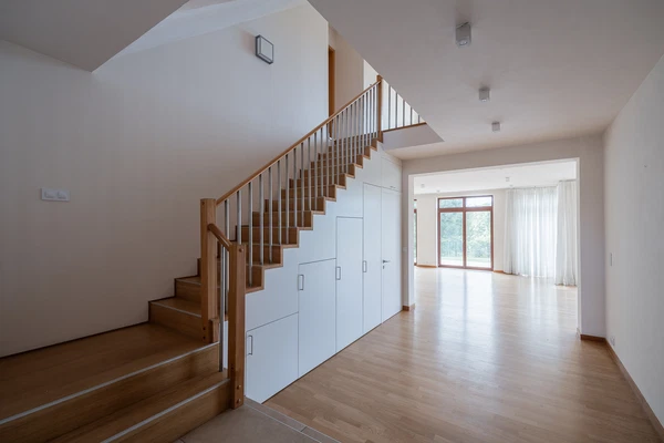 Nebušická, Nebušice - Prague 6 | Rent, House, Six-bedroom (7+kk), 400 m²