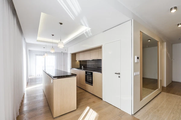 U Mlýnského kanálu, Karlín - Prague 8 | Rent, Apartment, Four-bedroom (5+kk), 179 m²