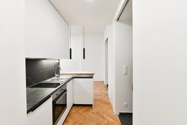 Italská, Vinohrady - Prague 2 | Rent, Apartment, One-bedroom (2+kk), 51 m²