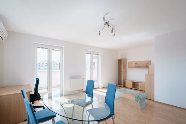 Choceradská, Záběhlice - Prague 4 | Sale, Apartment, One-bedroom (2+kk), 72 m²