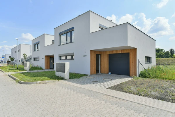 Schollova, Čakovice - Prague 9 | Sale, House, Four-bedroom (5+kk), 197 m²