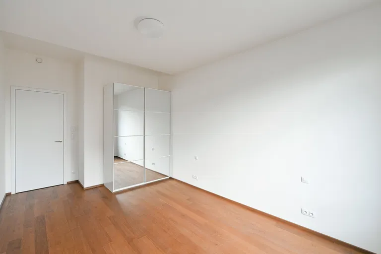 Jankovcova, Holešovice - Praha 7 | Pronájem, Byt, 2+kk, 73 m²