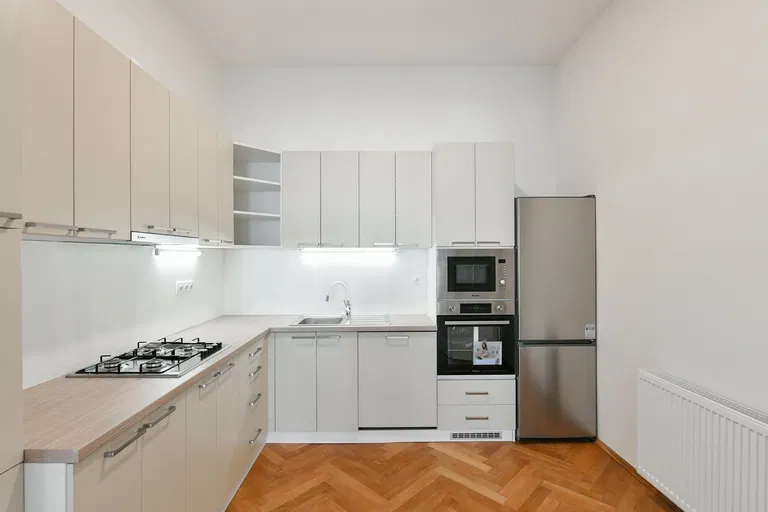 Janáčkovo nábřeží, Smíchov - Prague 5 | Rent, Apartment, Two-bedroom (3+kk), 92 m²
