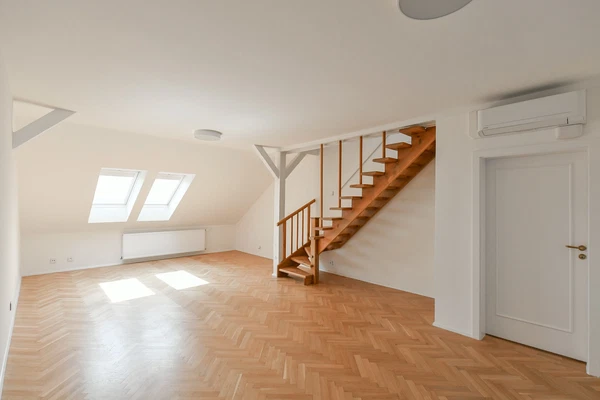 Čermákova, Vinohrady - Prague 2 | Rent, Apartment, Four-bedroom (5+kk), 180 m²