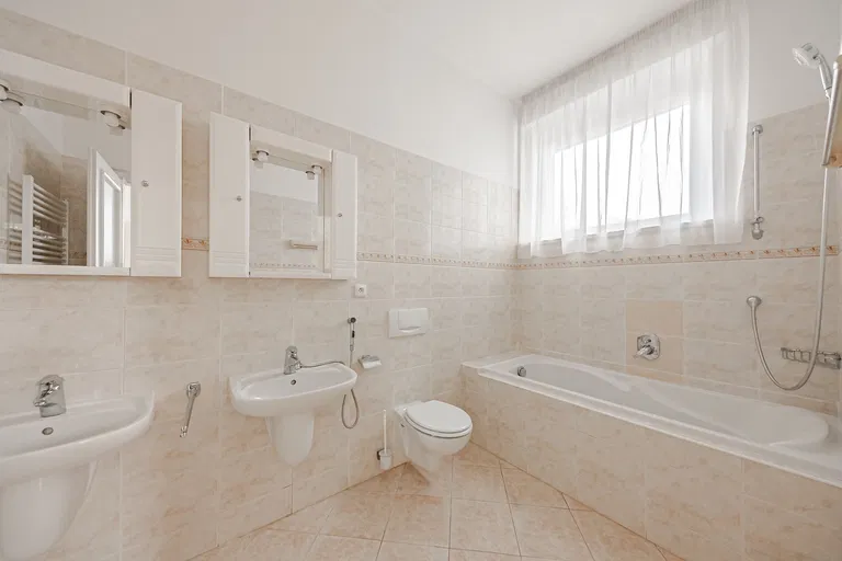 Pomezní, Libeň - Prague 8 | Rent, Apartment, Three-bedroom (4+1), 151 m²