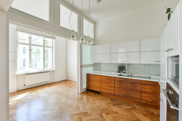 Lyčkovo náměstí, Karlín - Praha 8 | Pronájem, Byt, 4+kk, 104 m²