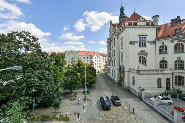 Lyčkovo náměstí, Karlín - Prague 8 | Rent, Apartment, Three-bedroom (4+kk), 104 m²