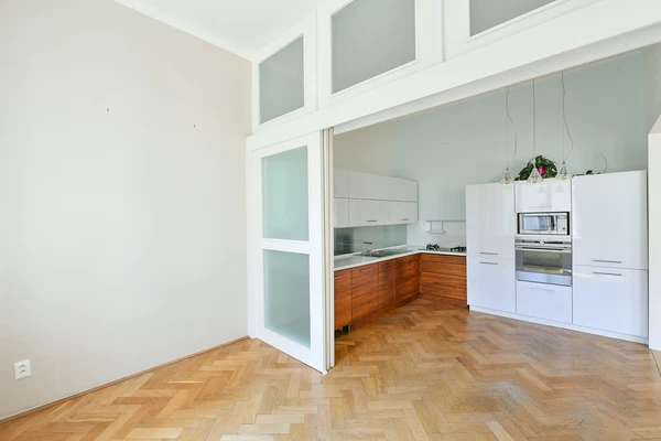 Lyčkovo náměstí, Karlín - Praha 8 | Pronájem, Byt, 4+kk, 104 m²