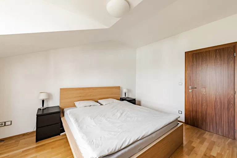 Podvinný mlýn, Libeň - Prague 9 | Rent, Apartment, One-bedroom (2+kk), 86 m²