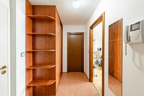 Podvinný mlýn, Libeň - Praha 9 | Pronájem, Byt, 2+kk, 79 m²