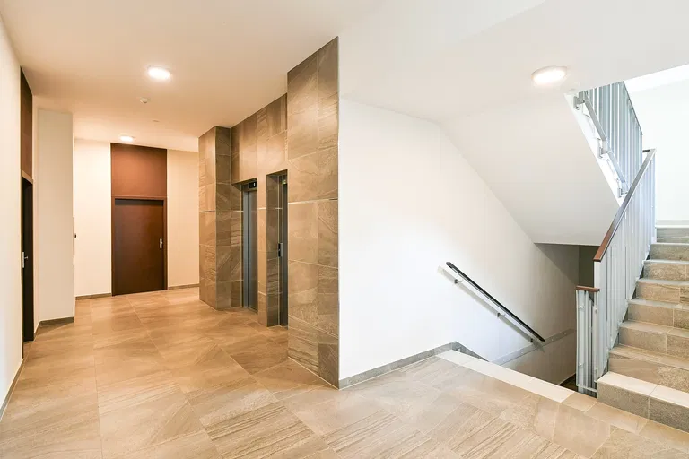 Bassova, Vysočany - Prague 9 | Rent, Apartment, One-bedroom (2+kk), 61 m²