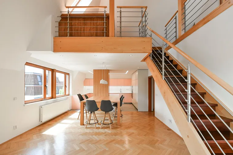 Trojská, Troja - Praha 7 | Pronájem, Byt, 5+kk, 186 m²