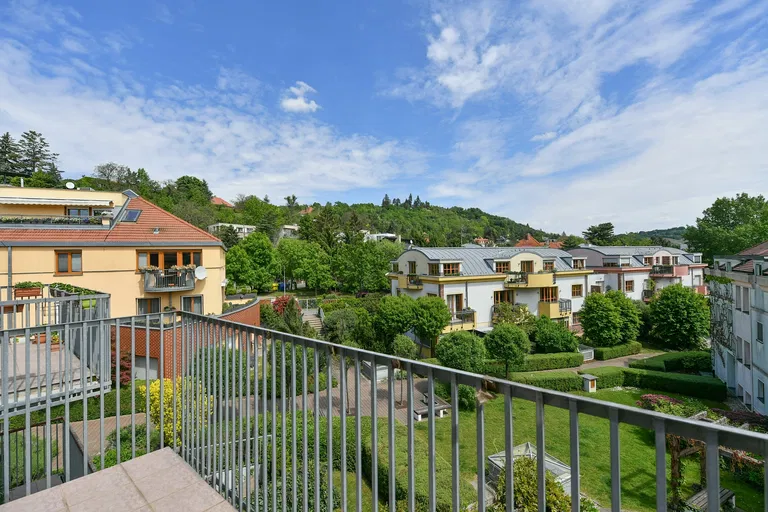 Trojská, Troja - Praha 7 | Pronájem, Byt, 5+kk, 186 m²