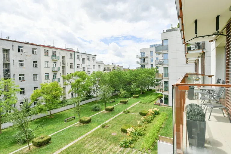 Korunní, Vinohrady - Prague 10 | Rent, Apartment, Two-bedroom (3+kk), 108 m²