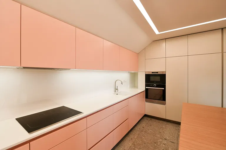 Trojská, Troja - Praha 7 | Pronájem, Byt, 5+kk, 186 m²