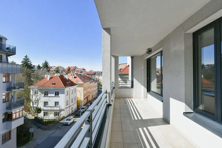 Nad Závěrkou, Břevnov - Prague 6 | Rent, Apartment, Three-bedroom (4+kk), 136 m²