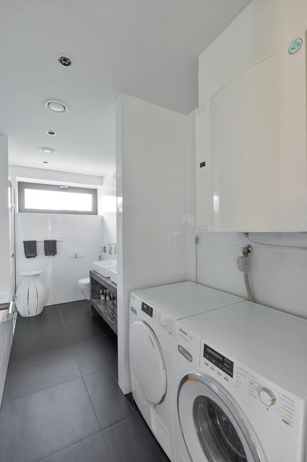 U Laboratoře, Střešovice - Prague 6 | Rent, Apartment, One-bedroom (2+kk), 70 m²