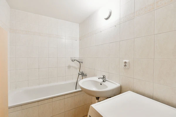 Houdova, Košíře - Prague 5 | Sale, Apartment, Studio (1+kk), 33 m²