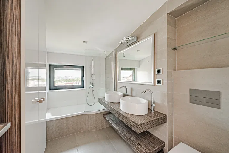 Lucemburská, Žižkov - Praha 3 | Pronájem, Byt, 5+kk, 170 m²
