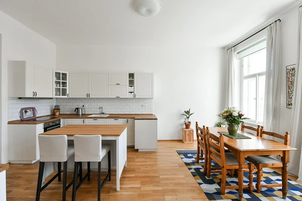 Slovenská, Vinohrady - Prague 2 | Rent, Apartment, Two-bedroom (3+1), 100 m²