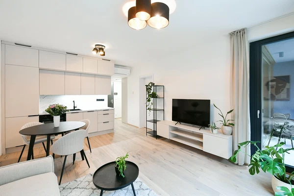 Sokolovská, Karlín - Prague 8 | Rent, Apartment, One-bedroom (2+kk), 47 m²