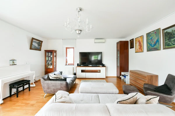 U Panské zahrady, Jinonice - Prague 5 | Rent, House, Six-bedroom (7+kk), 600 m²