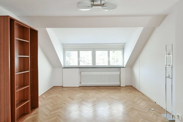 Říčanská, Průhonice - Praha-západ | Rent, House, Six-bedroom (7+1), 470 m²