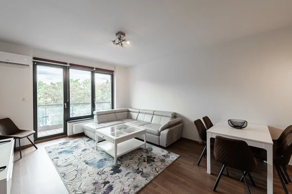 V Mezihoří, Libeň - Prague 8 | Sale, Apartment, Three-bedroom (4+kk), 116 m²