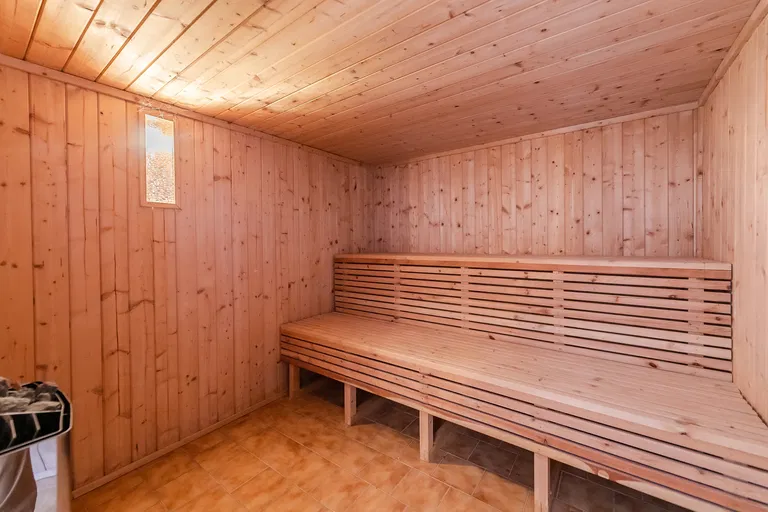 Sadová, Průhonice - Praha-západ | Pronájem, Rodinný dům, 6+1, 350 m²