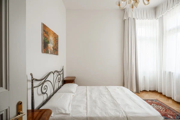 Italská, Vinohrady - Prague 2 | Rent, Apartment, Two-bedroom (3+kk), 110 m²