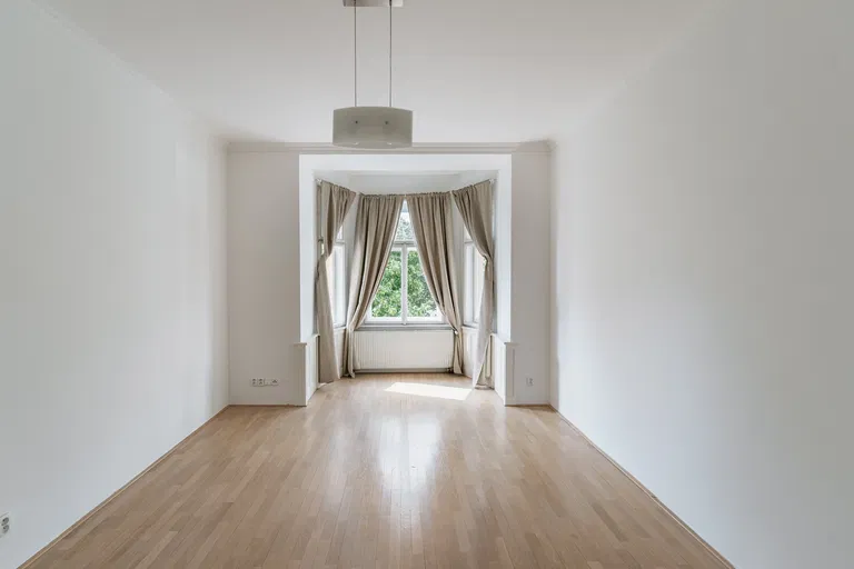 nám. Jiřího z Poděbrad, Vinohrady - Prague 3 | Rent, Apartment, Two-bedroom (3+kk), 120 m²