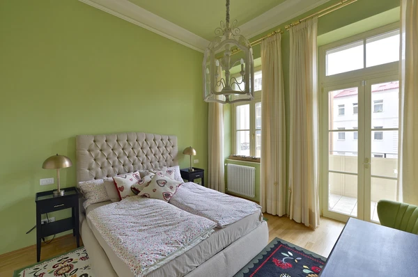 Mánesova, Vinohrady - Prague 2 | Rent, Apartment, Two-bedroom (3+1), 102 m²