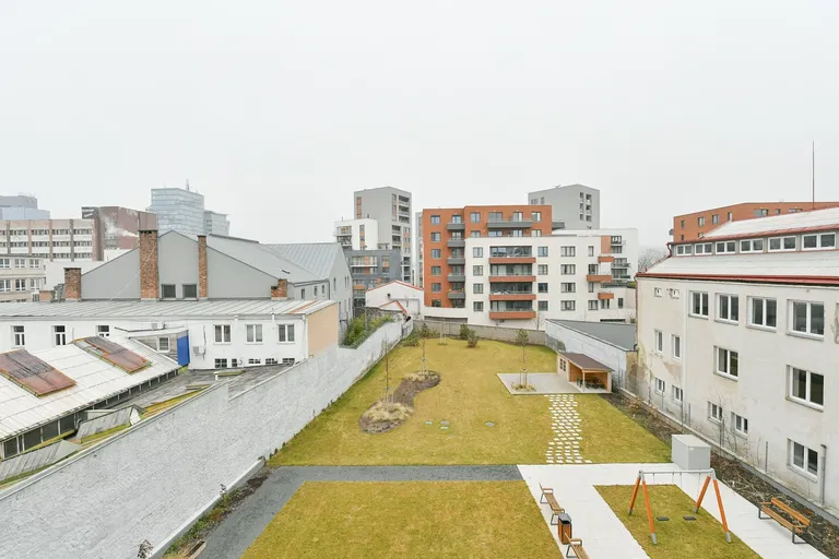 Na Maninách, Holešovice - Praha 7 | Pronájem, Byt, 1+kk, 36 m²