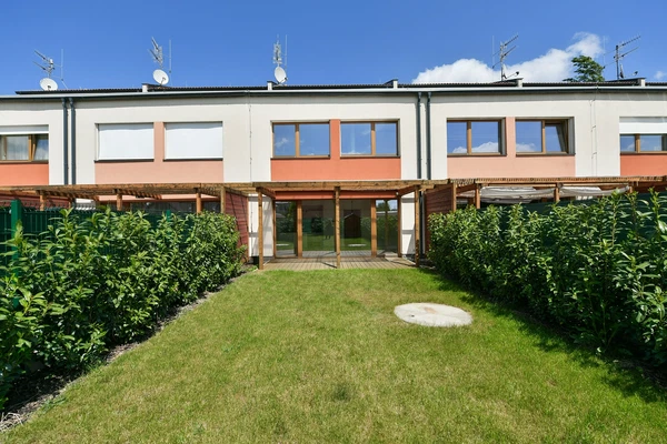 Hovorčovická, Líbeznice - Praha-východ | Rent, House, Four-bedroom (5+kk), 160 m²