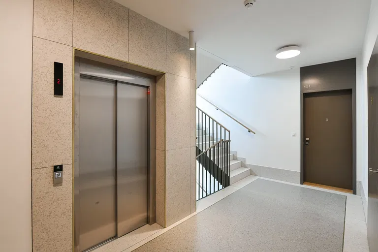 Jankovcova, Holešovice - Prague 7 | Rent, Apartment, One-bedroom (2+kk), 70 m²