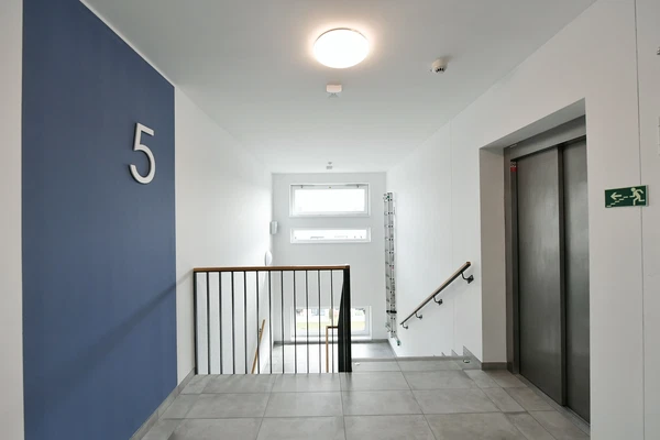 Karla Guta, Uhříněves - Prague 10 | Rent, Apartment, One-bedroom (2+kk), 56 m²