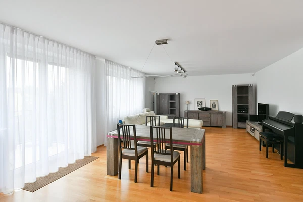 Na Klaudiánce, Podolí - Prague 4 | Rent, Apartment, Three-bedroom (4+kk), 138 m²