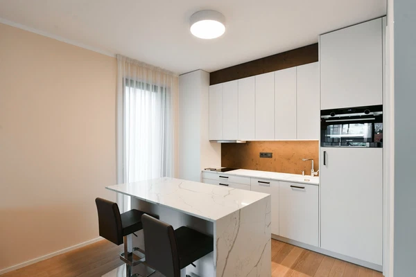 Ke Dvoru, Vokovice - Praha 6 | Pronájem, Byt, 2+kk, 81 m²