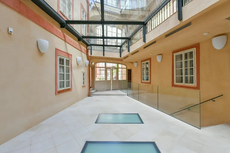 Na Kampě, Malá Strana - Prague 1 | Rent, Apartment, Two-bedroom (3+1), 98 m²