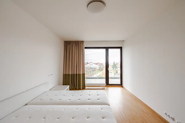 Korunní, Vinohrady - Prague 10 | Rent, Apartment, One-bedroom (2+kk), 85 m²