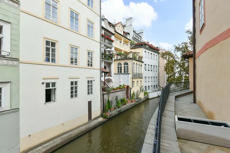 Na Kampě, Malá Strana - Prague 1 | Rent, Apartment, Two-bedroom (3+1), 98 m²