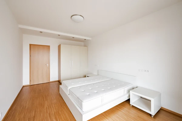 Korunní, Vinohrady - Prague 10 | Rent, Apartment, One-bedroom (2+kk), 85 m²