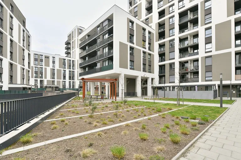 Olgy Havlové, Žižkov - Prague 3 | Rent, Apartment, One-bedroom (2+kk), 61 m²