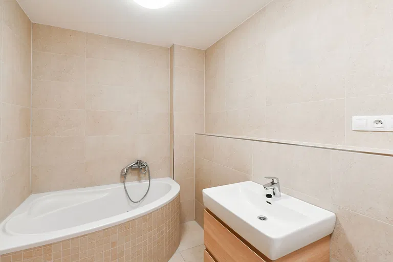 Olgy Havlové, Žižkov - Prague 3 | Rent, Apartment, Three-bedroom (4+kk), 114 m²