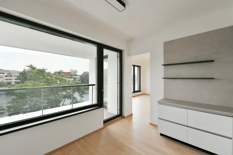 V přístavu, Holešovice - Prague 7 | Rent, Apartment, Two-bedroom (3+1), 99 m²