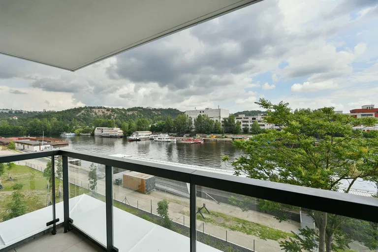 V přístavu, Holešovice - Prague 7 | Rent, Apartment, Two-bedroom (3+1), 99 m²
