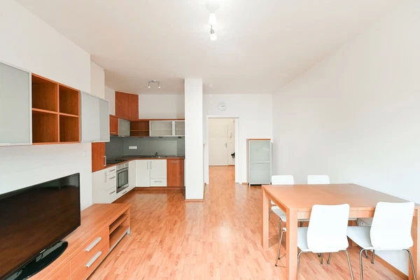 Pod Kapličkou, Žižkov - Praha 3 | Pronájem, Byt, 2+kk, 45 m²