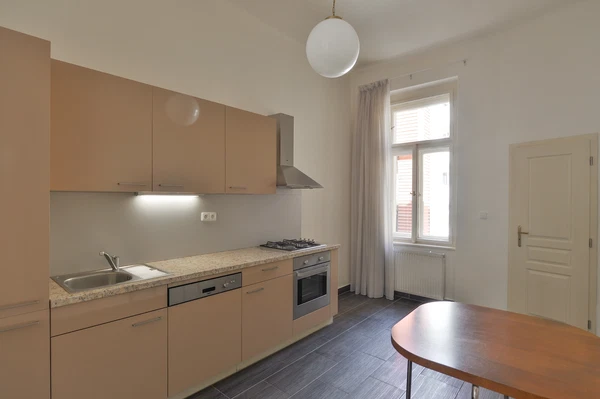 Lucemburská, Vinohrady - Praha 3 | Pronájem, Byt, 2+1, 90 m²